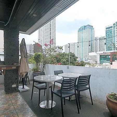 Stay Malate Hostel By Reddoorz