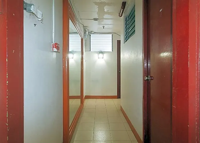 Malate By Reddoorz Hotel Manille