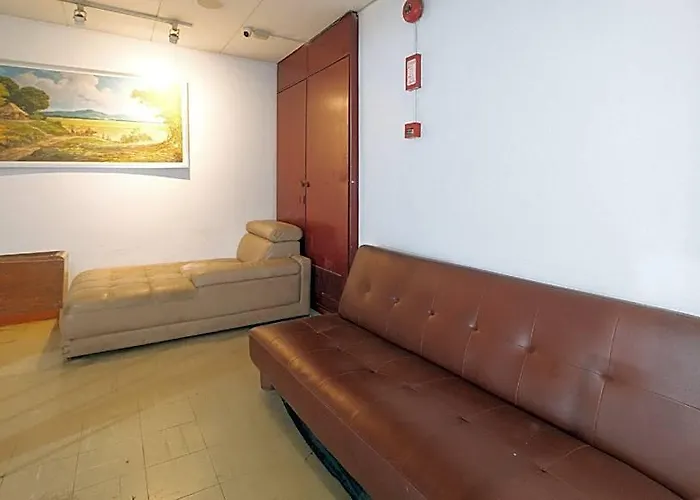 Malate By Reddoorz Hotel