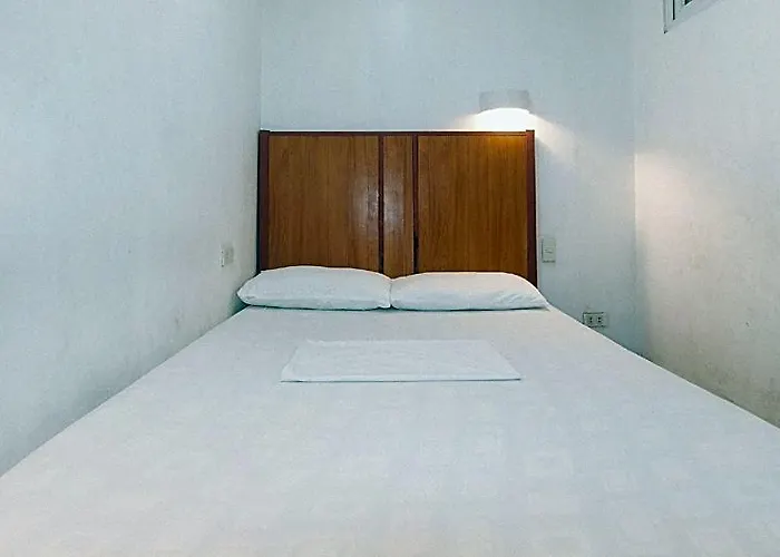 Hotel Malate By Reddoorz Manilla